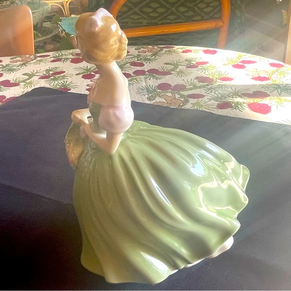 Royal Doulton Clarissa Figurine - Picture 8 of 11